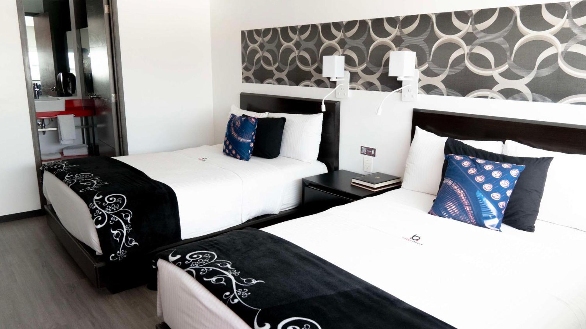 Double Room with Two Double Beds - Non-Smoking,1633025184:JPEG